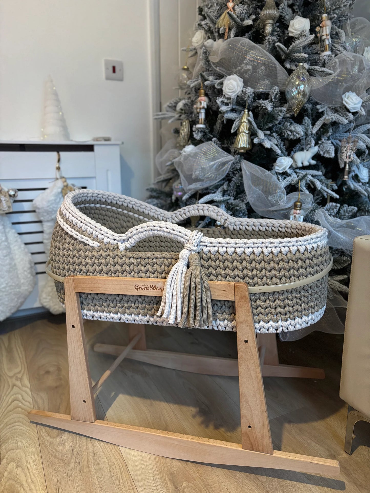 Cozy Knit Bassinet